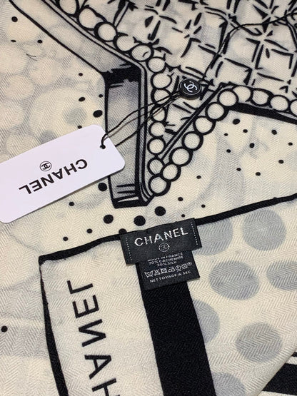 CHANEL 25S SCARF 140 IN SILK AND CASHMERE 931994