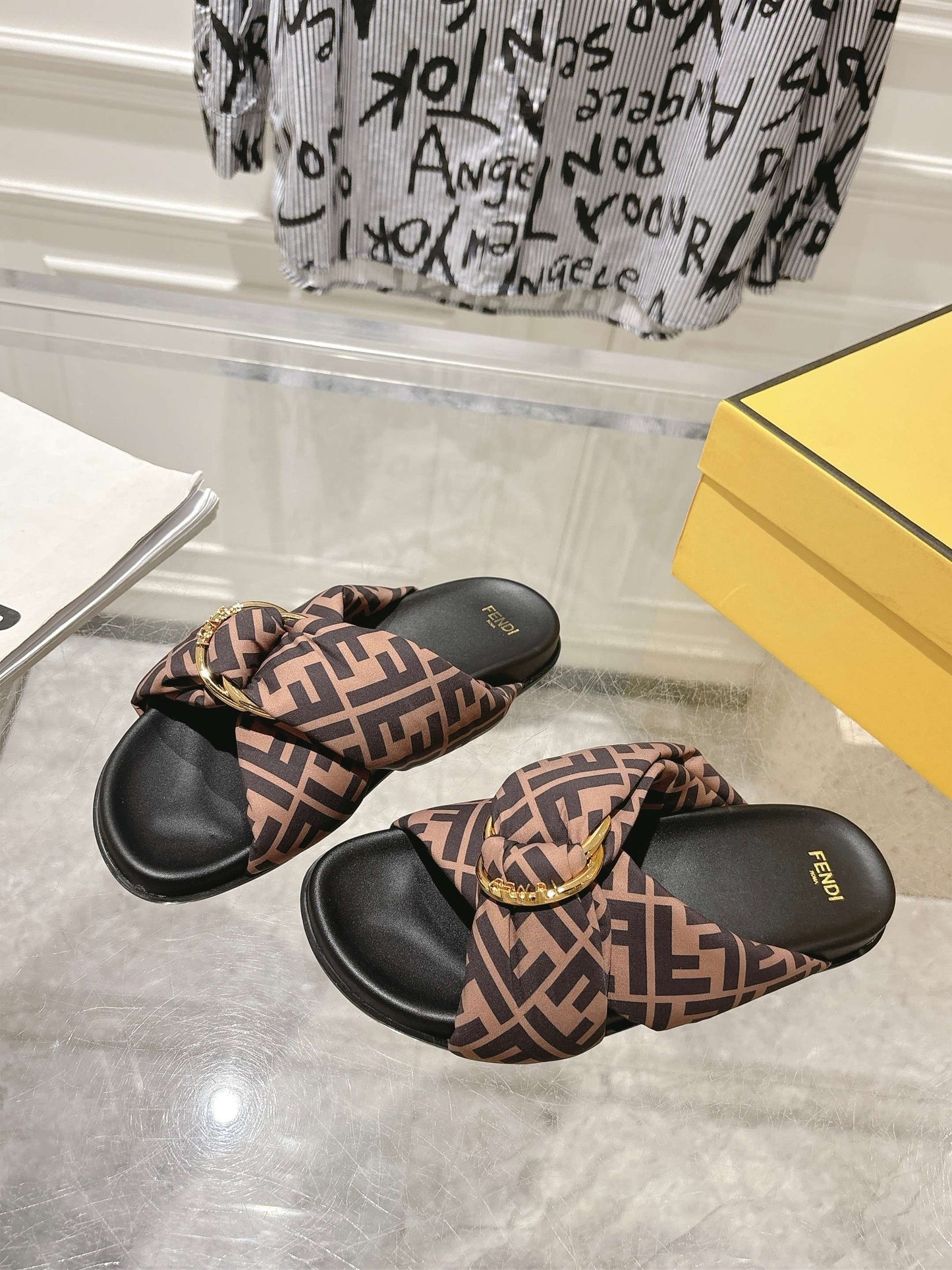 FF KNOT SLIDE SANDALS IN BROWN FABRIC