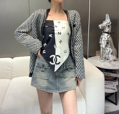 CHANEL 25S SCARF 90 IN SILK 720005