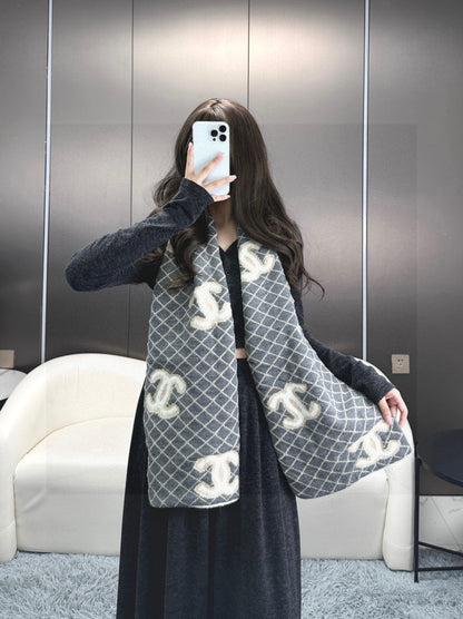 CHANEL 25S SCARF 185 IN CASHMERE 721524