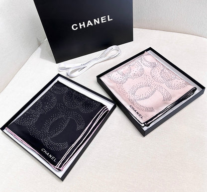 CHANEL 25S SCARF 90 IN SILK 730643