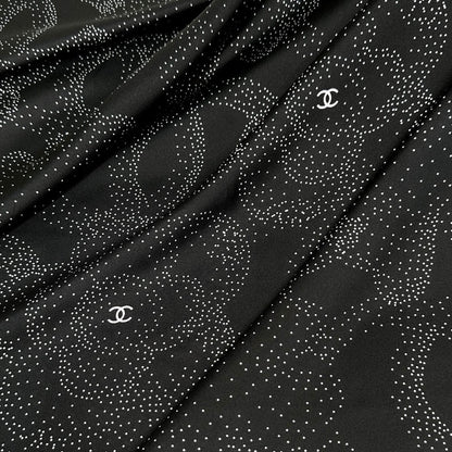 CHANEL 25S SCARF 90 IN SILK 730643