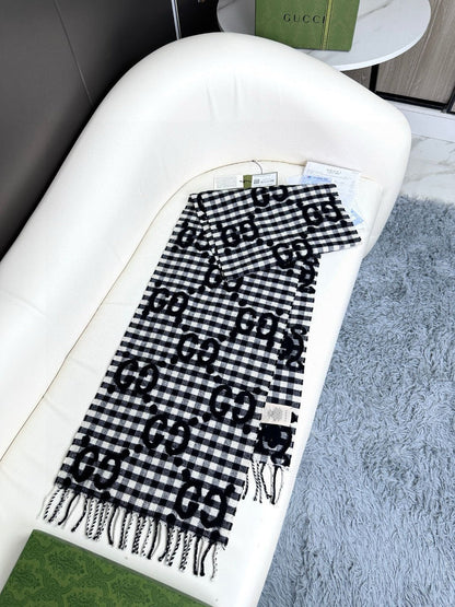 GUCCI 25S SCARF 220 IN CASHMERE 732134