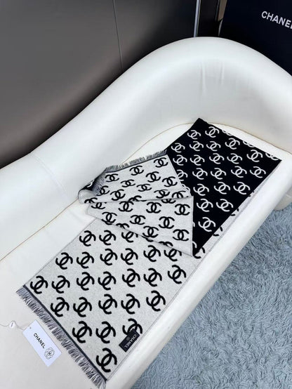 CHANEL 25S SCARF 180 IN CASHMERE WOOL 733942