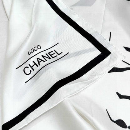 CHANEL 25S SCARF 90 IN SILK 732131