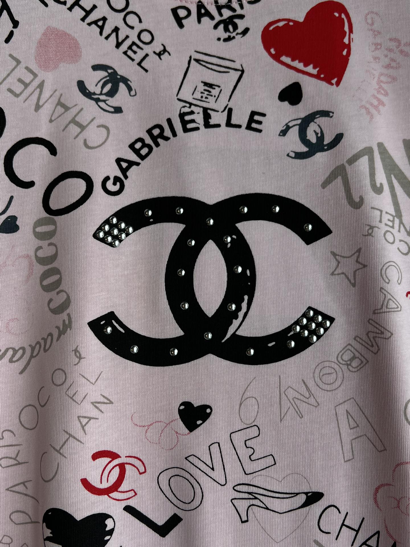 CHANEL PINK LOGO PRINT T-SHIRT