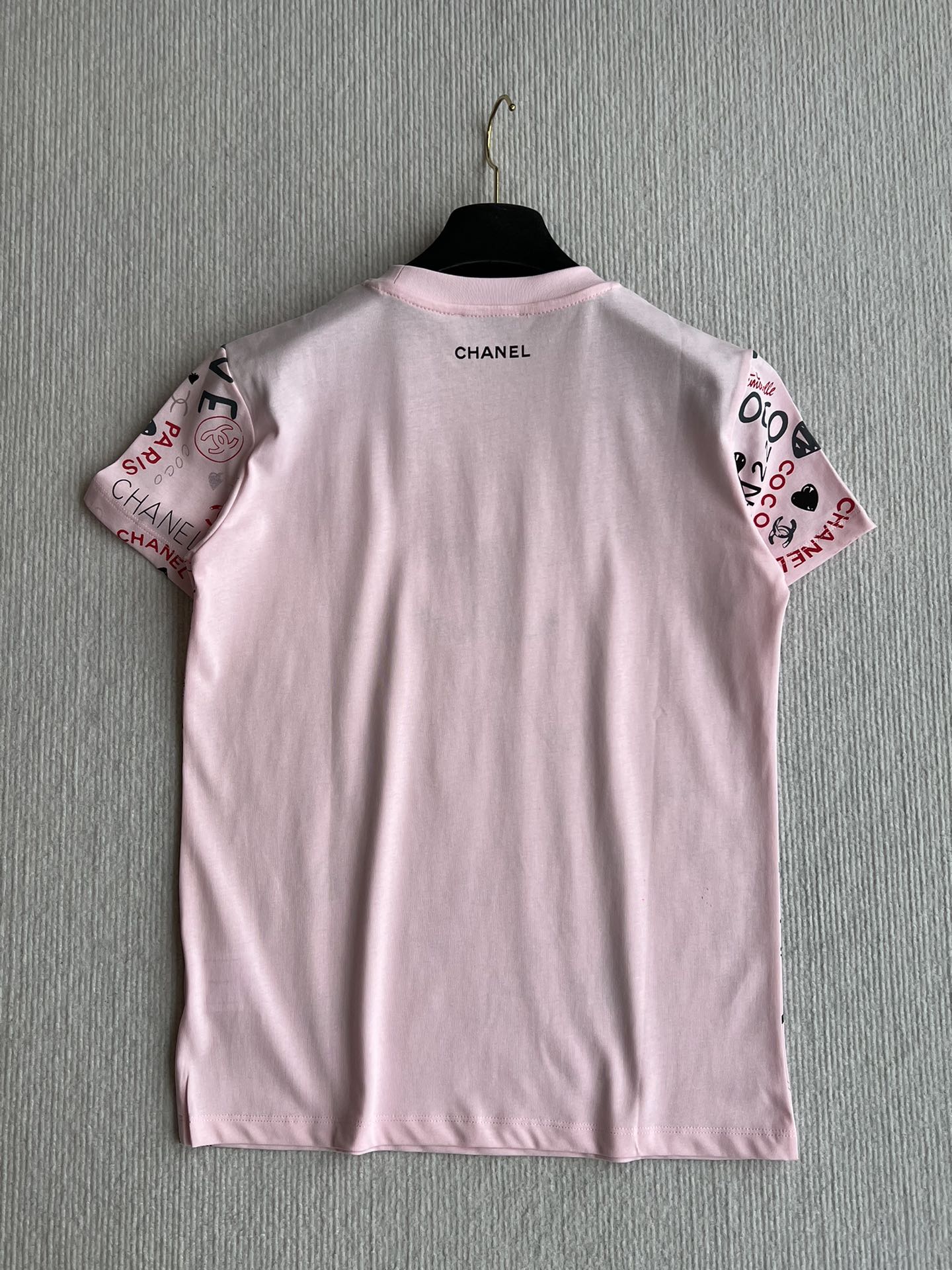 CHANEL PINK LOGO PRINT T-SHIRT
