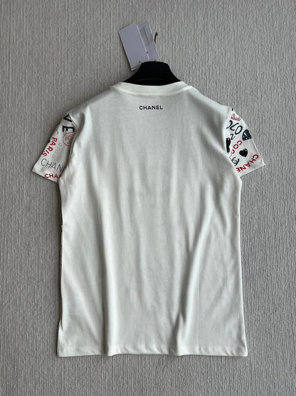 CHANEL OFF-WHITE LOGO PRINT T-SHIRT
