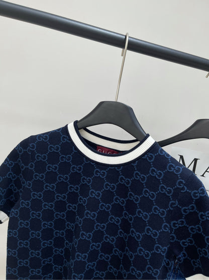 GUCCI SHORT-SLEEVE CREW NECK KNIT TOP WITH WHITE TRIM 256819