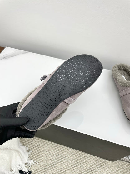 ALAIA 26S MULE IN PINKISH GREY SUEDE AND WOOL