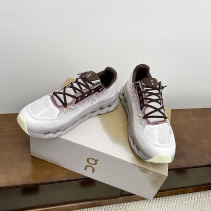 LOEWE 26S CLOUDTILT SNEAKER IN DARK BROWN IVORY RECYCLED POLYESTER