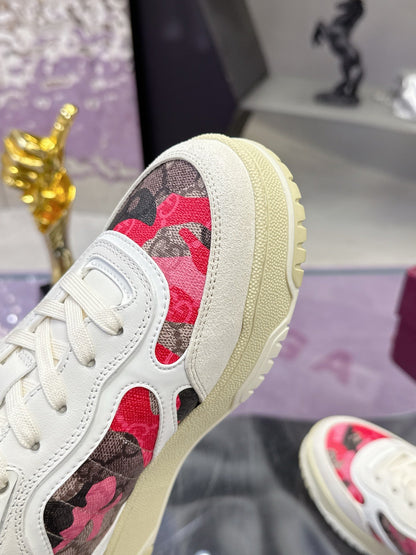 GUCCI 26S SNEAKER IN WHITE AND RED CALFSKIN