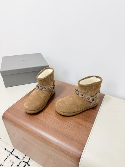 BALENCIAGA 25S ALASKA ANKLE BOOTS IN LIGHT BROWN SUEDE AND LAMBSKIN