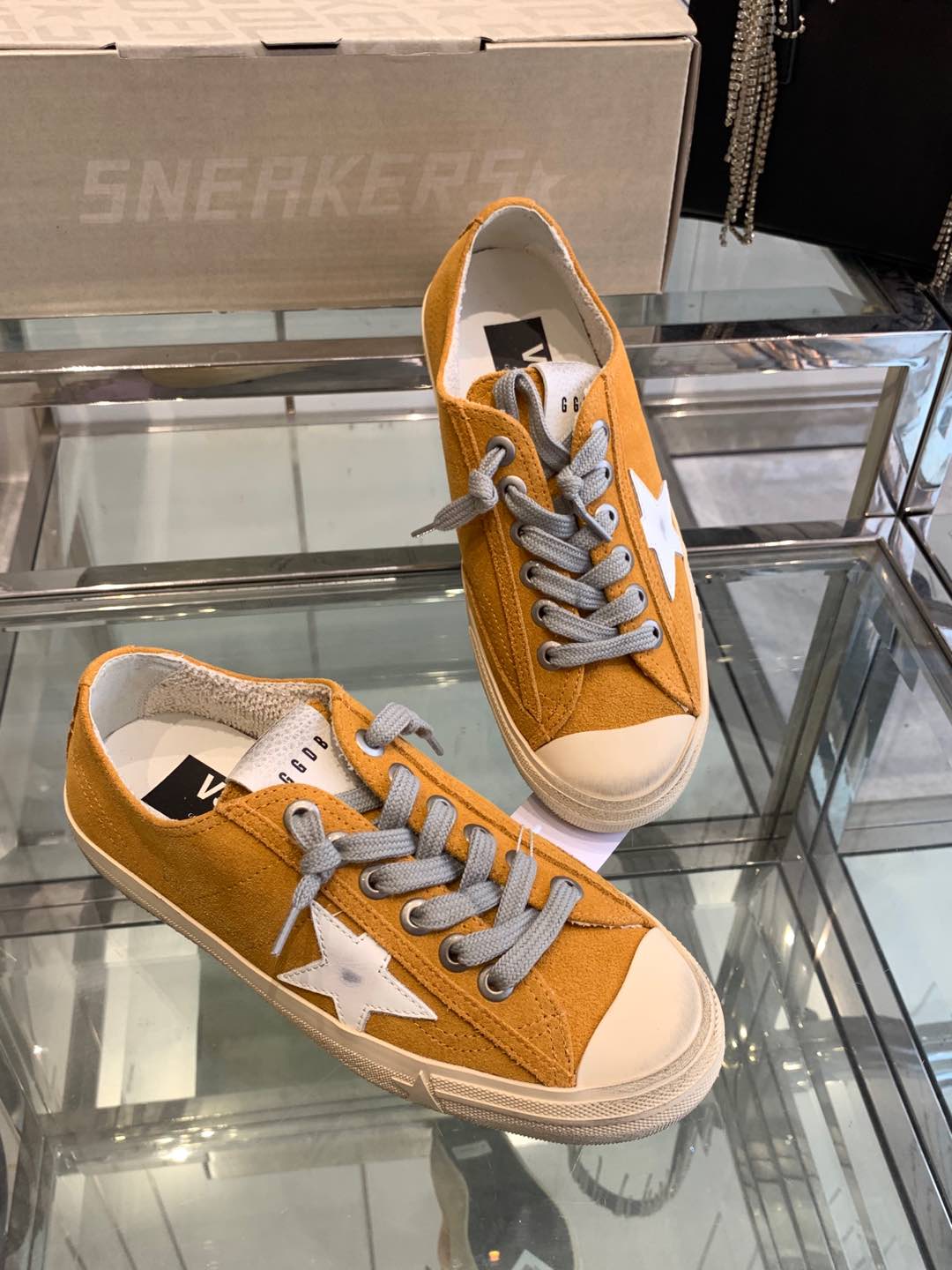 V-STAR LTD SNEAKERS IN MARIGOLD SUEDE WHITE STAR