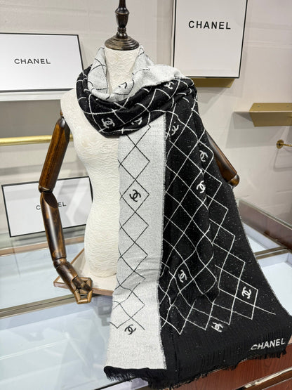 CHANEL 25S SCARF 195 IN CASHMERE 880355