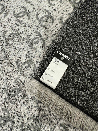 CHANEL 25S SCARF 185 CM IN CASHMERE 943078