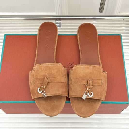 FLAT SANDALS IN BROWN SUEDE AND LAMBSKIN