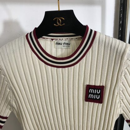 MIUMIU SHORT-SLEEVE KNIT TOP STYLE 296