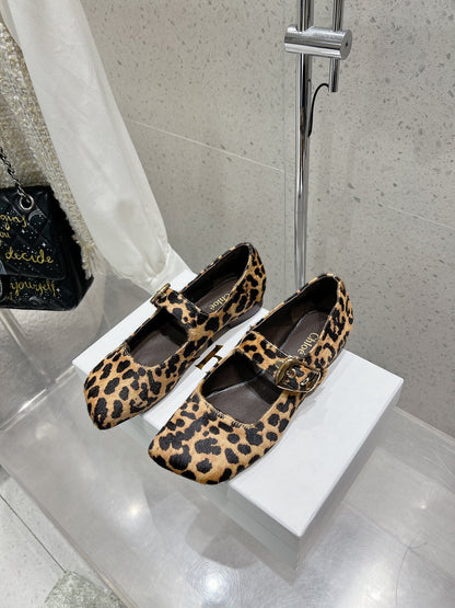 CHLOÉ 26S MARY JANE FLATS IN LEOPARD PRINT PONY HAIR