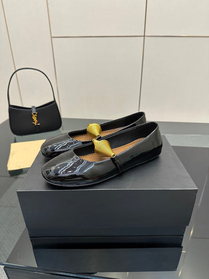 ALAIA BALLET SHOES 25S IN BLACK PATENT LEATHER WITH GOLD HARDWARE