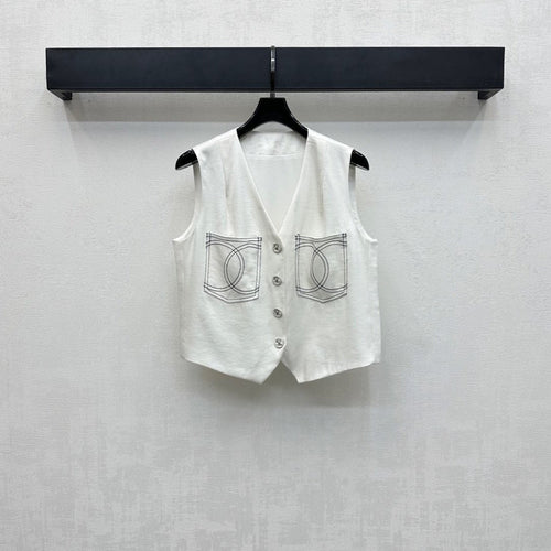 CHANEL SLEEVELESS BUTTONED BLAZER 274758