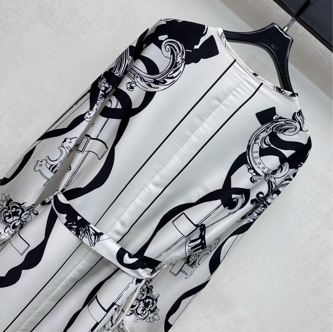 HERMES 26S PRINTED SILK DRESS 490