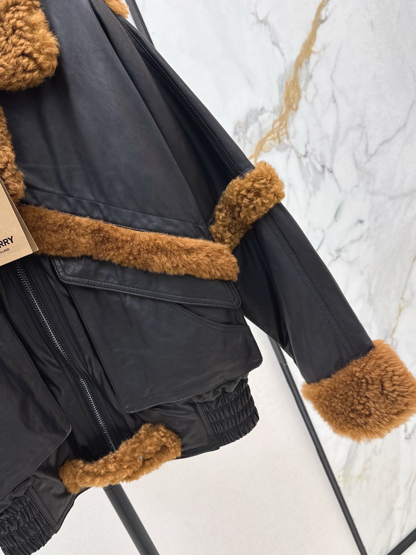 BURBERRY 25S BOMBER JACKET 072
