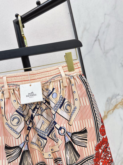 HERMES 25S SILK SHORTS 452
