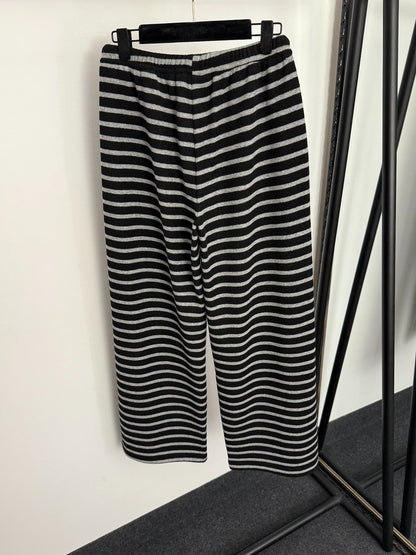 CHANEL 25S STRIPED PANTS 571