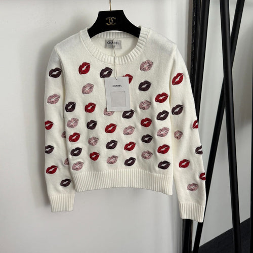 CHANEL 26S LONG-SLEEVE CREW NECK SWEATER 747