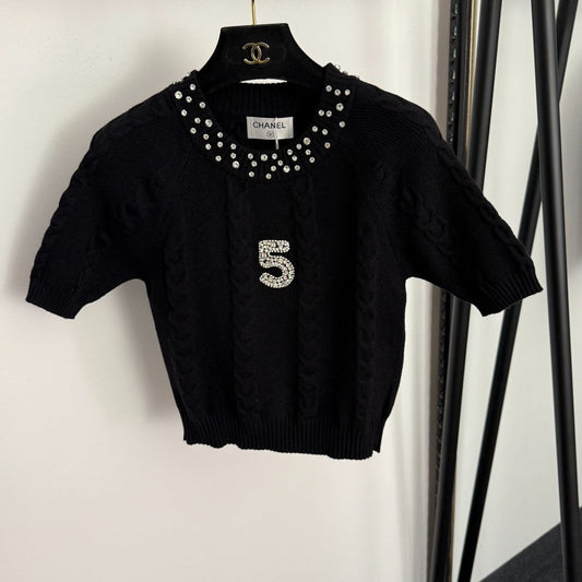 CHANEL 26S SHORT-SLEEVE CREWNECK SWEATER 686