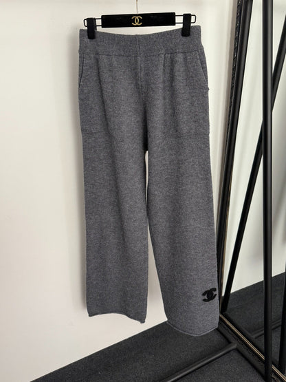 CHANEL 26S THREE-PIECE KNIT SET 780