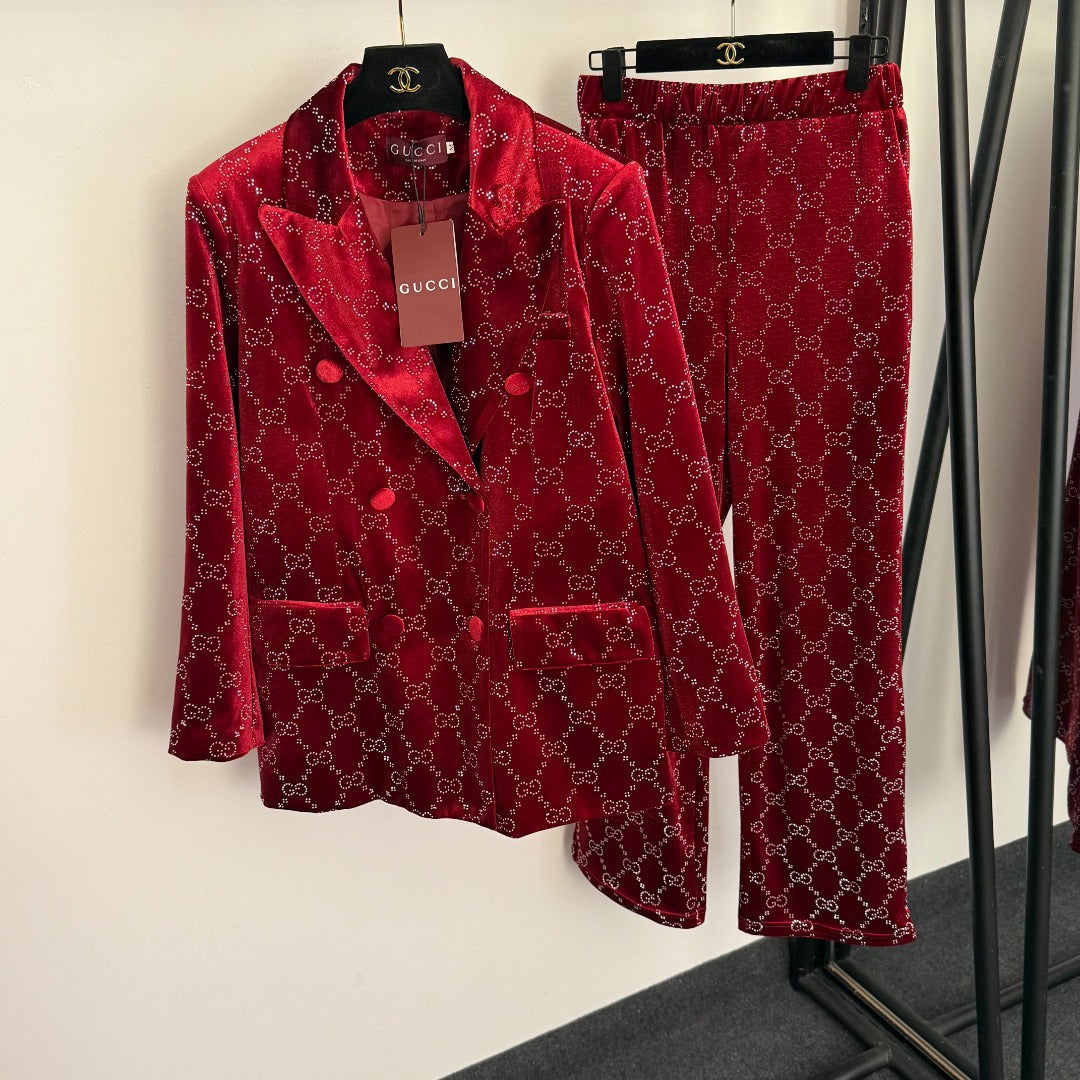 GUCCI 26S VELVET BLAZER AND PANTS SET 185