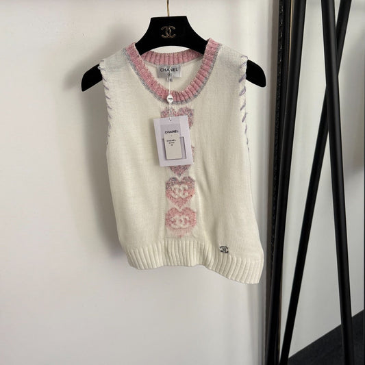 CHANEL 26S KNIT SLEEVELESS TOP 1010