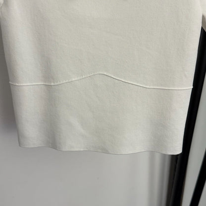CHANEL 26S SHORT-SLEEVE SWEATER 995