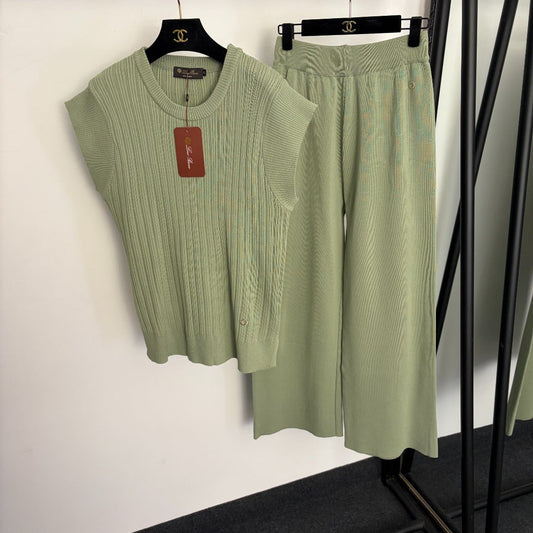 LORO PIANA 26S KNITTED SET 637