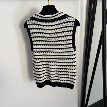 CELINE 26S LACE COLLAR KNIT VEST 134