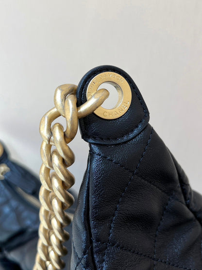 CHANEL QUILTED HOBO CARGO BAG 35 IN BLACK CALFSKIN GOLD CHAIN