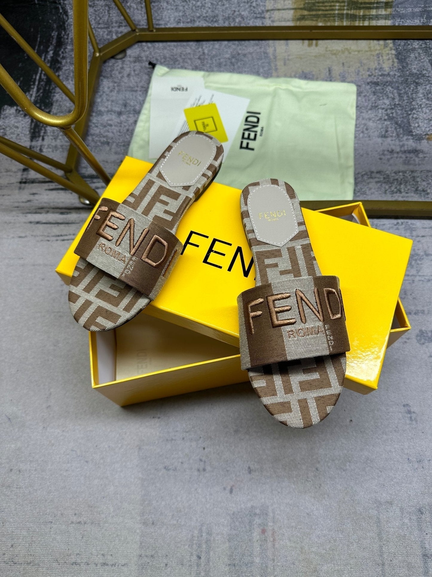 FF 5 Brown Grey Canvas Slide