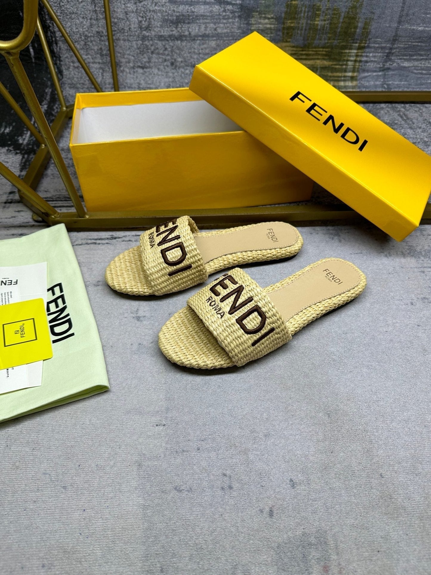 FF Signature 10 Beige Cotton Fibre Slide