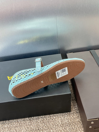 ALAIA MARY JANE FLAT 25S IN PASTEL BLUE MESH CALFSKIN