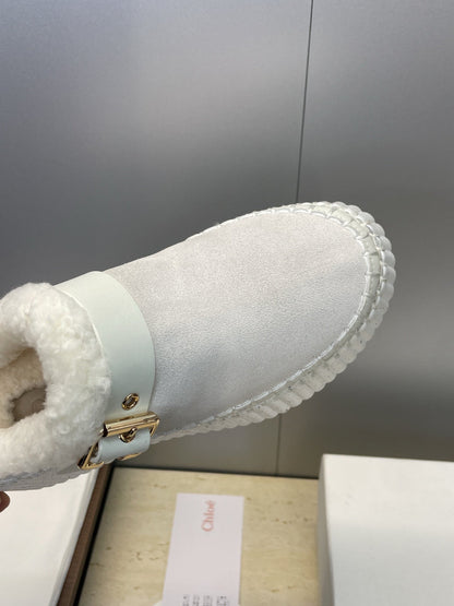 CHLOÉ 26S FUR-LINED WEDGE MULES IN LIGHT GREY SUEDE