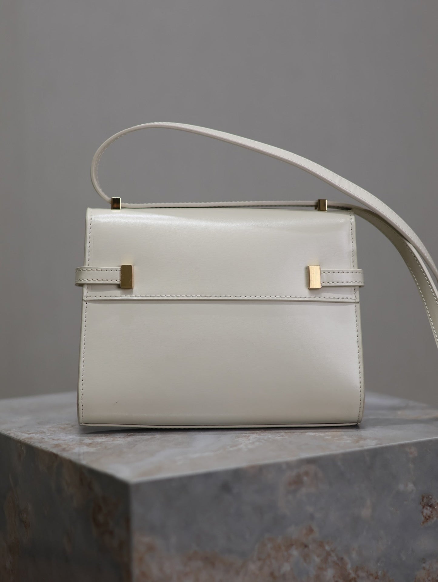 YSL 25S MINI MANHATTAN 19 IN BLANC VINTAGE CALFSKIN GOLD HARDWRE