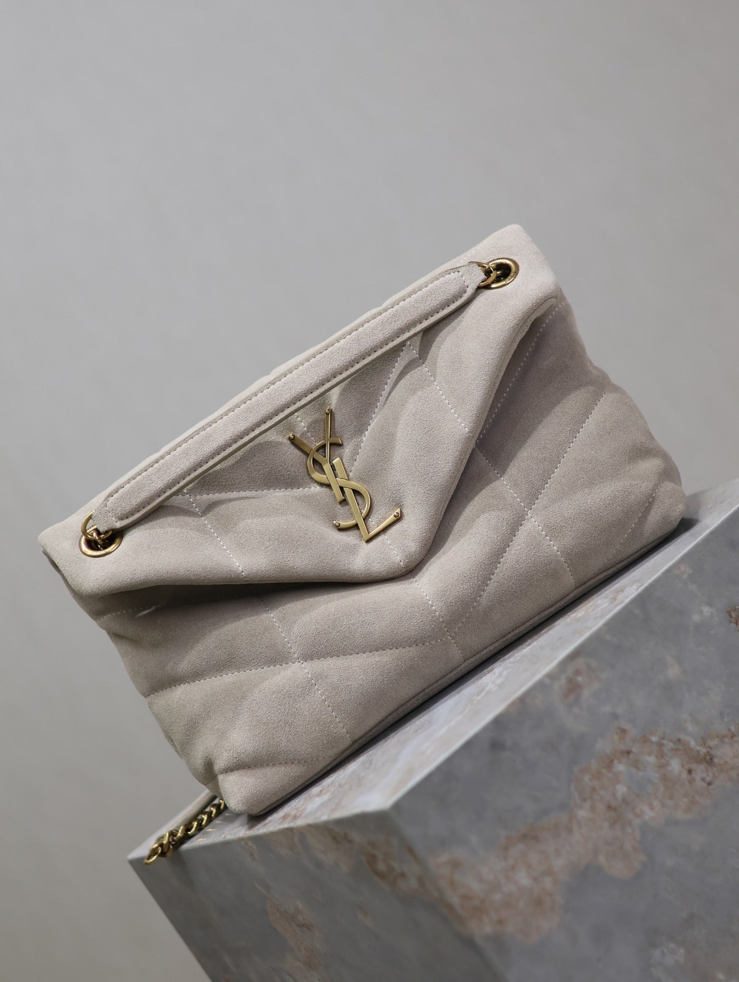YSL 25S LOULOU PUFFER MM 29 IN SMOKEY TAUPE SUEDE GOLD HARDWARE