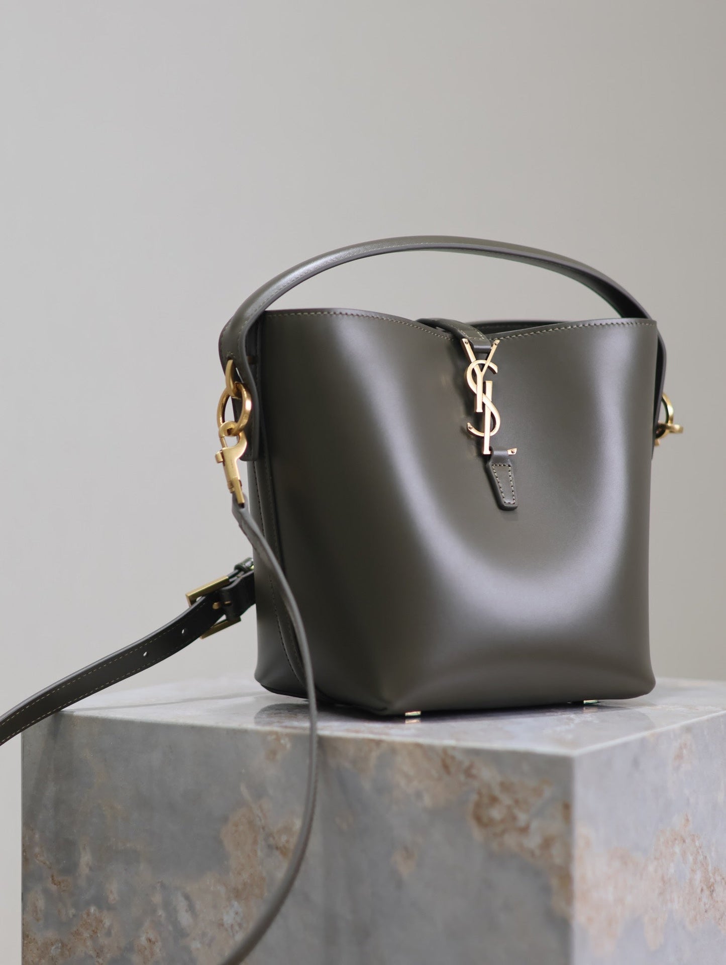 YSL 25S LE 37 MINI 20 IN DARK OLIVE CALFSKIN GOLD HARDWARE