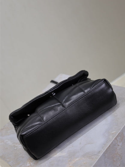 YSL 25S LOULOU PUFFER MINI 23 IN BLACK CALFSKIN BLACK HARDWARE