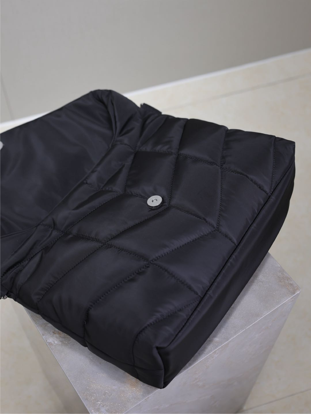 YSL 25S LOULOU PUFFER BAG 34 IN BLACK NYLON SILVER HARDWRE