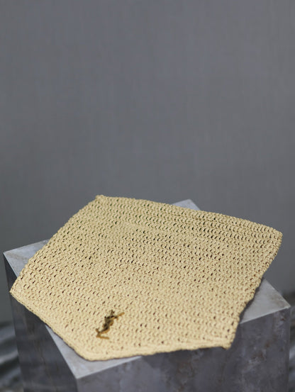YSL 25S CASSANDRE LARGE ENVELOPE POUCH 29 IN NATURAL RAFFIA GOLD HARDWARE