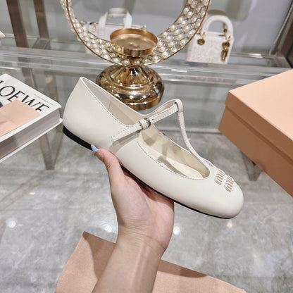 MARY JANE SANDAL WHITE  WITH T - STRAP SHEEPSKIN