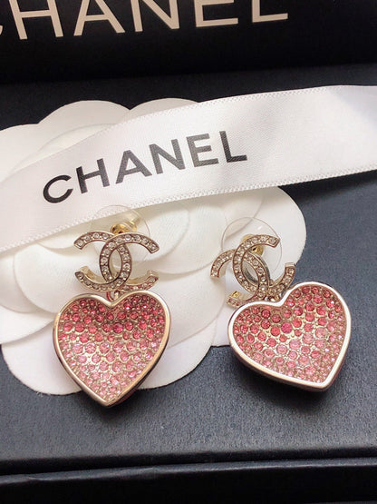 CHANEL 26S DOUBLE C LOGO PINK GRADIENT PAVE CRYSTAL HEART DROP EARRINGS IN GOLD METAL 631079